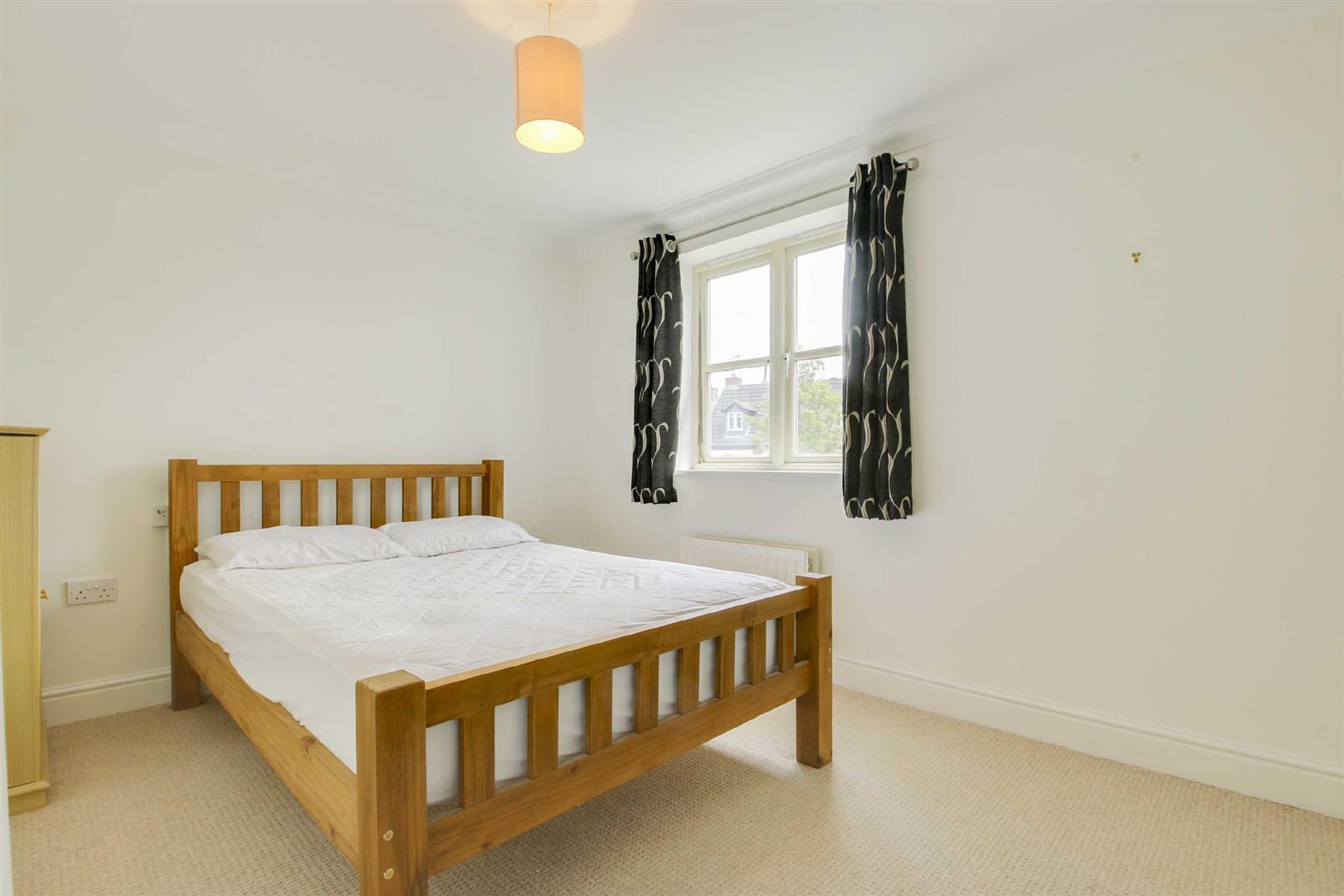 Upminster Close, Monkston Park, Milton Keynes